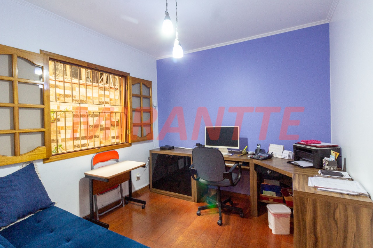Sobrado de 212m² com 3 quartos em Santa Teresinha