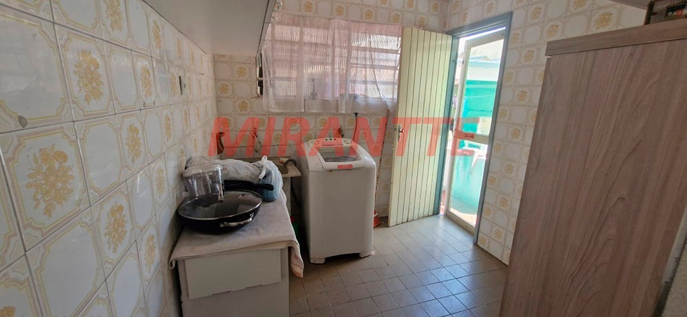 Casa terrea de 160m² com 4 quartos em Parque Vitória