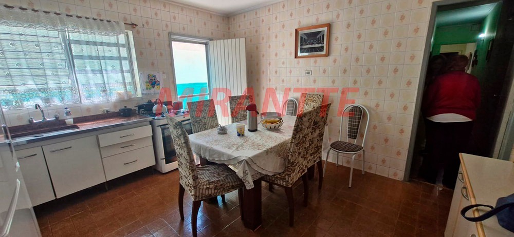 Casa terrea de 160m² com 4 quartos em Parque Vitória