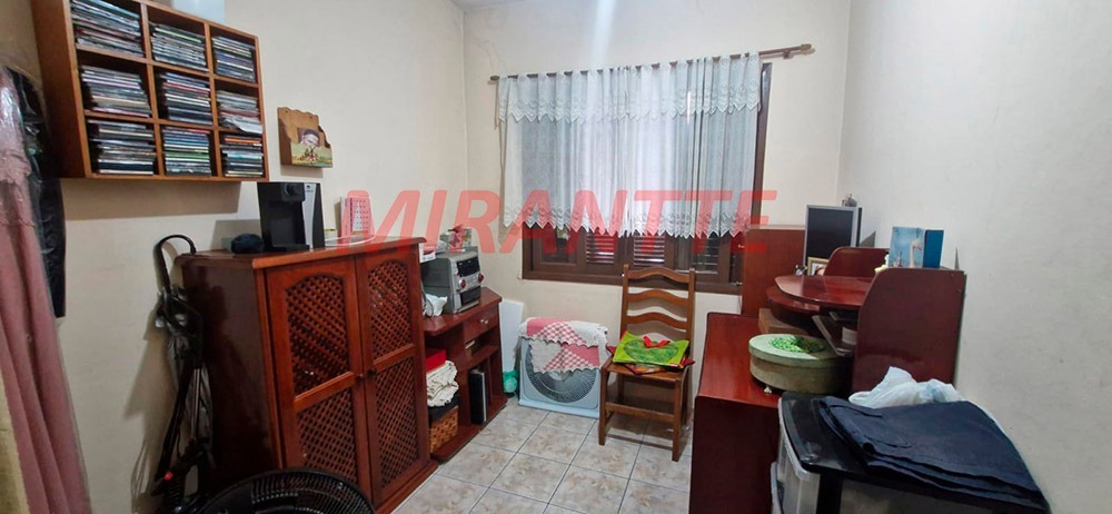 Casa terrea de 160m² com 4 quartos em Parque Vitória