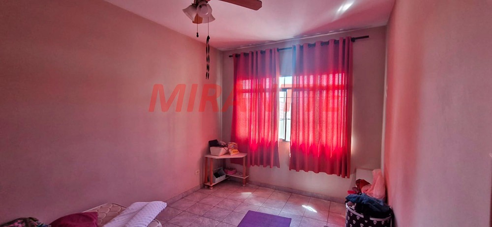 Casa terrea de 160m² com 4 quartos em Parque Vitória