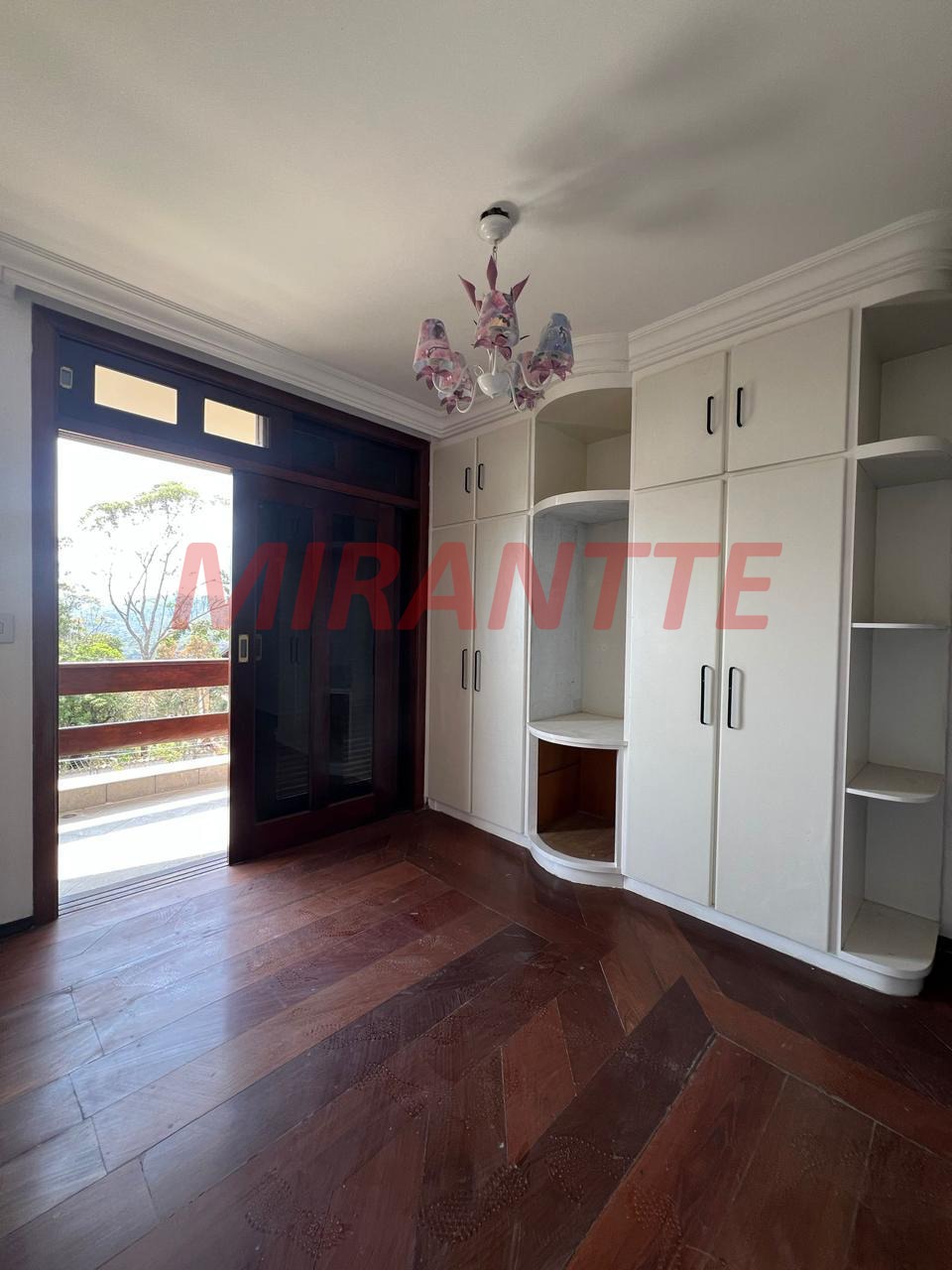 Casa terrea de 400m² com 4 quartos em Samambaia