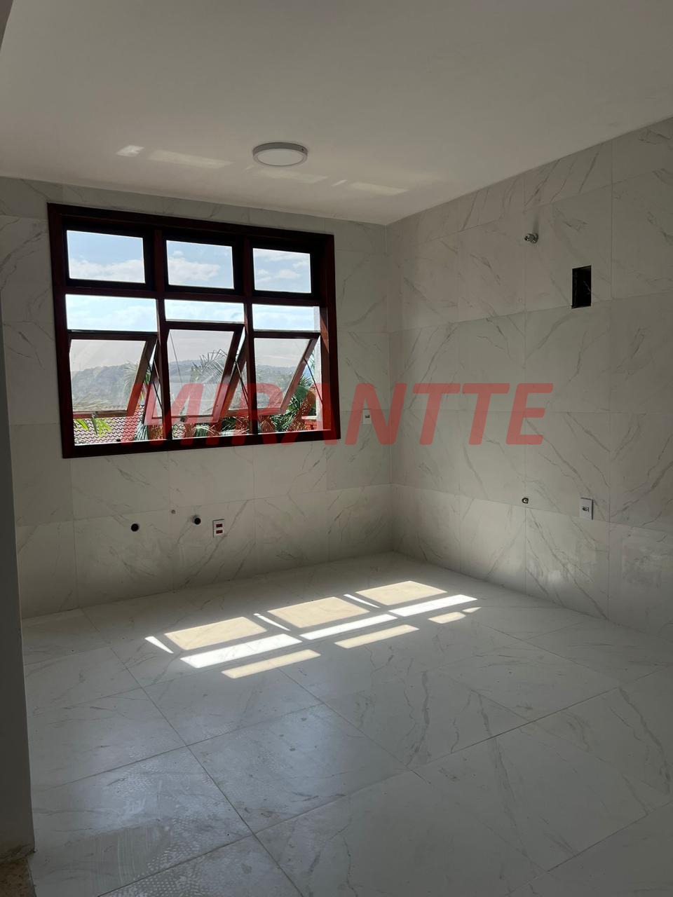 Casa terrea de 400m² com 4 quartos em Samambaia