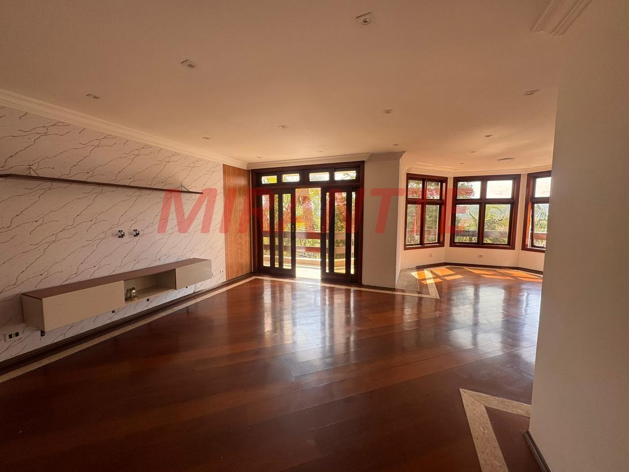 Casa terrea de 400m² com 4 quartos em Samambaia