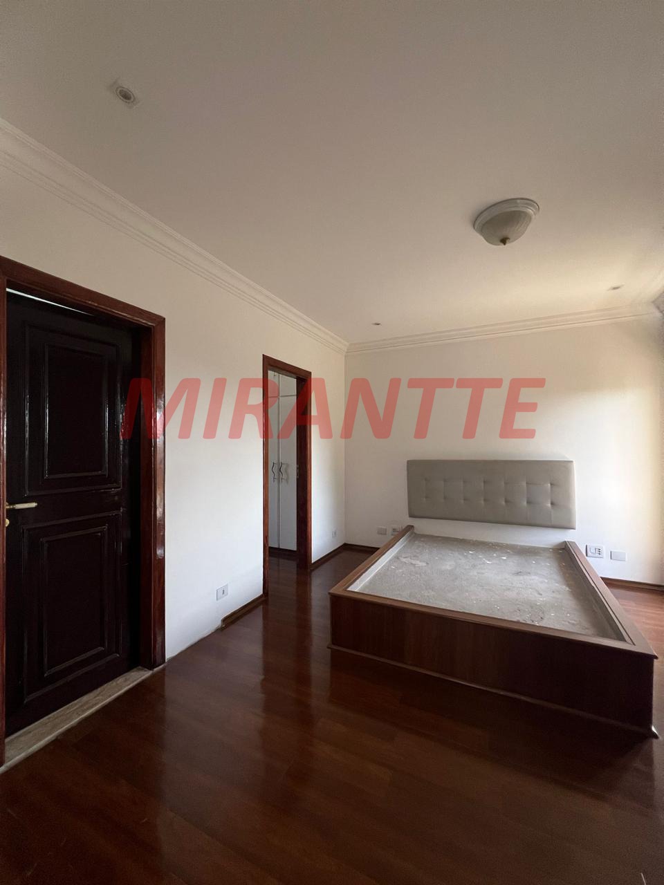Casa terrea de 400m² com 4 quartos em Samambaia