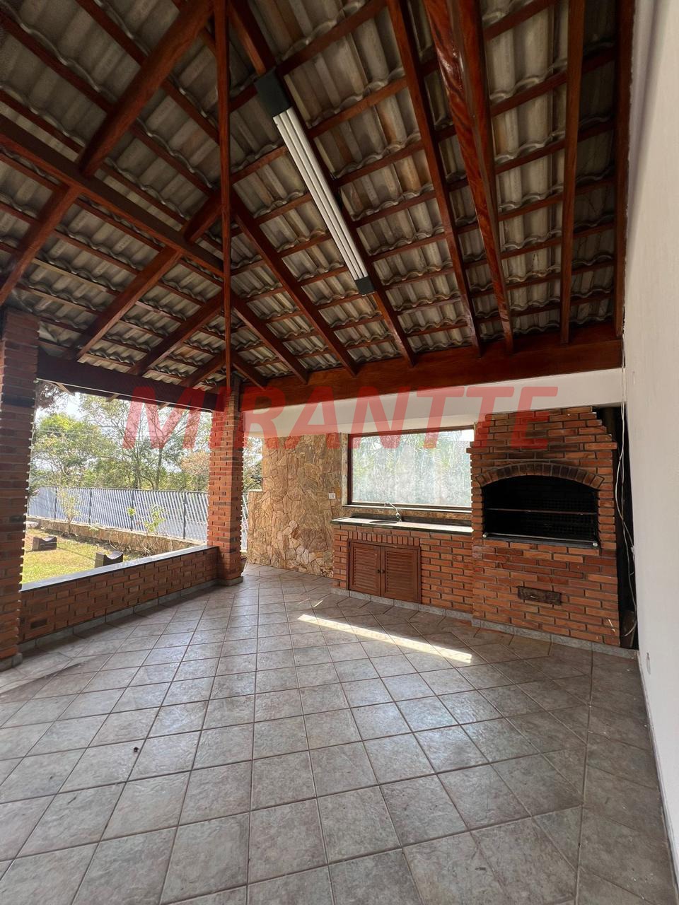 Casa terrea de 400m² com 4 quartos em Samambaia