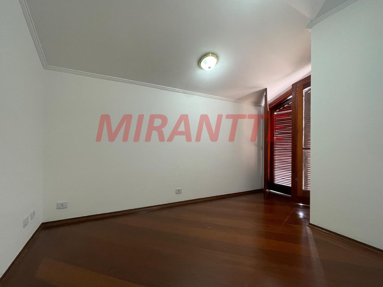Casa terrea de 400m² com 4 quartos em Samambaia