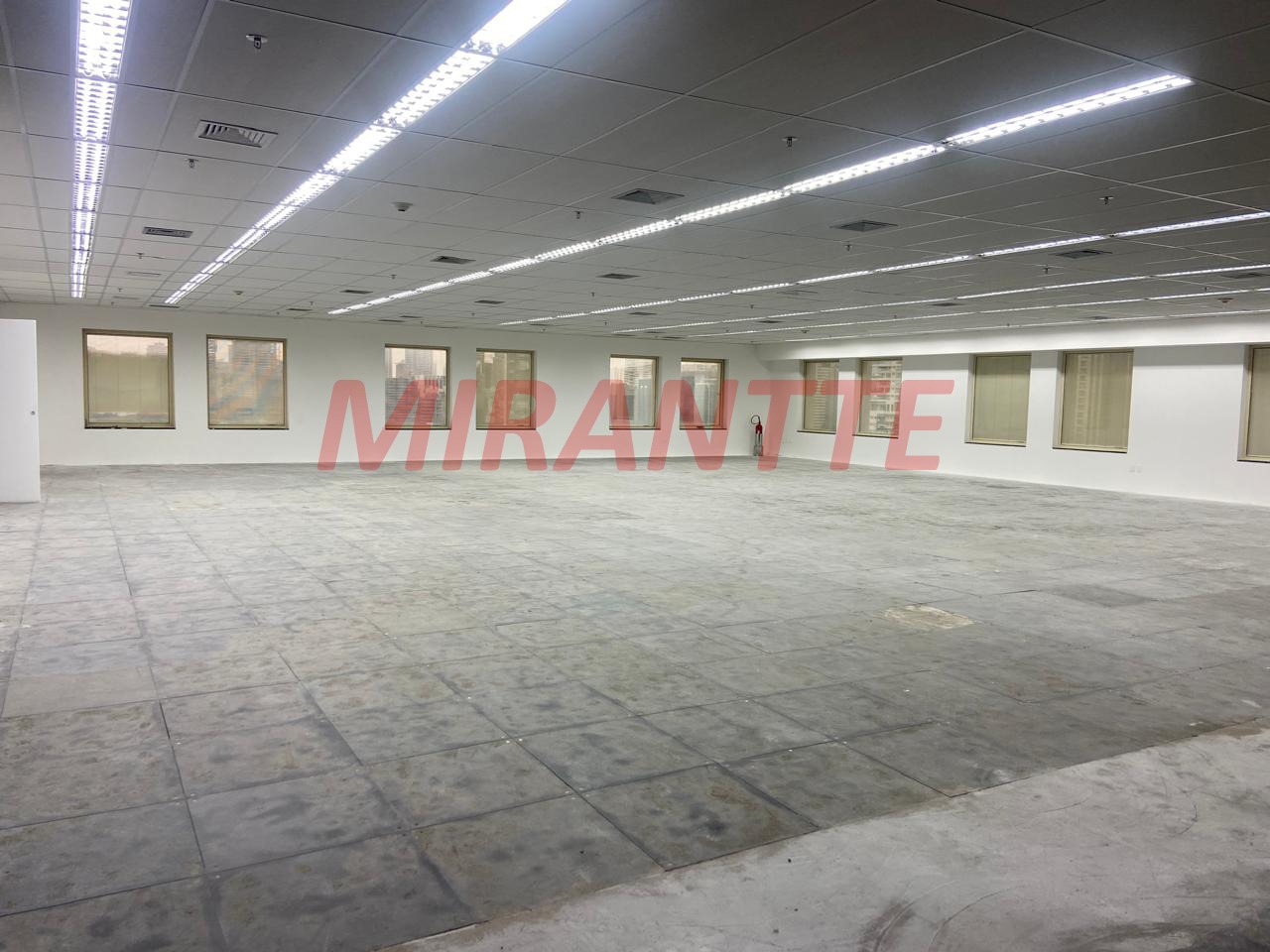 Conjunto comercial de 304m² em Vila Olimpia