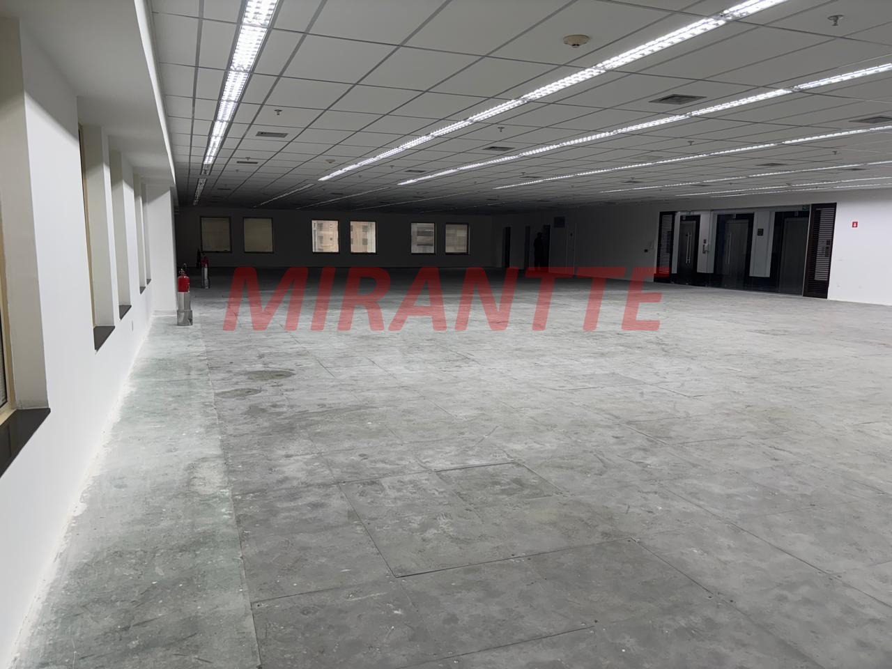 Conjunto comercial de 304m² em Vila Olimpia
