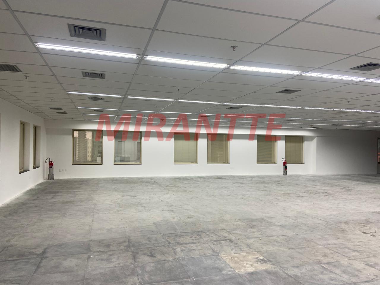 Conjunto comercial de 304m² em Vila Olimpia