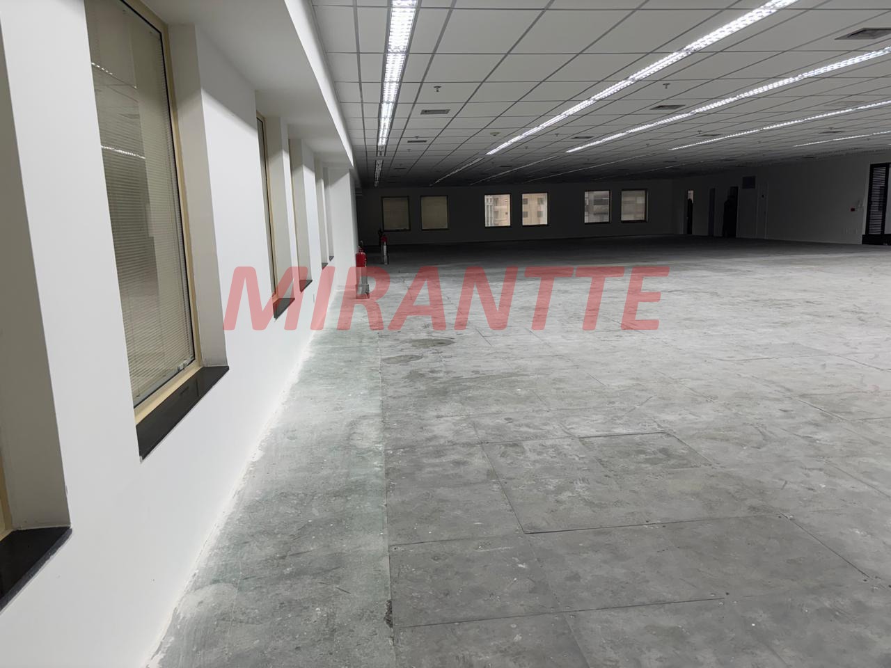 Conjunto comercial de 304m² em Vila Olimpia