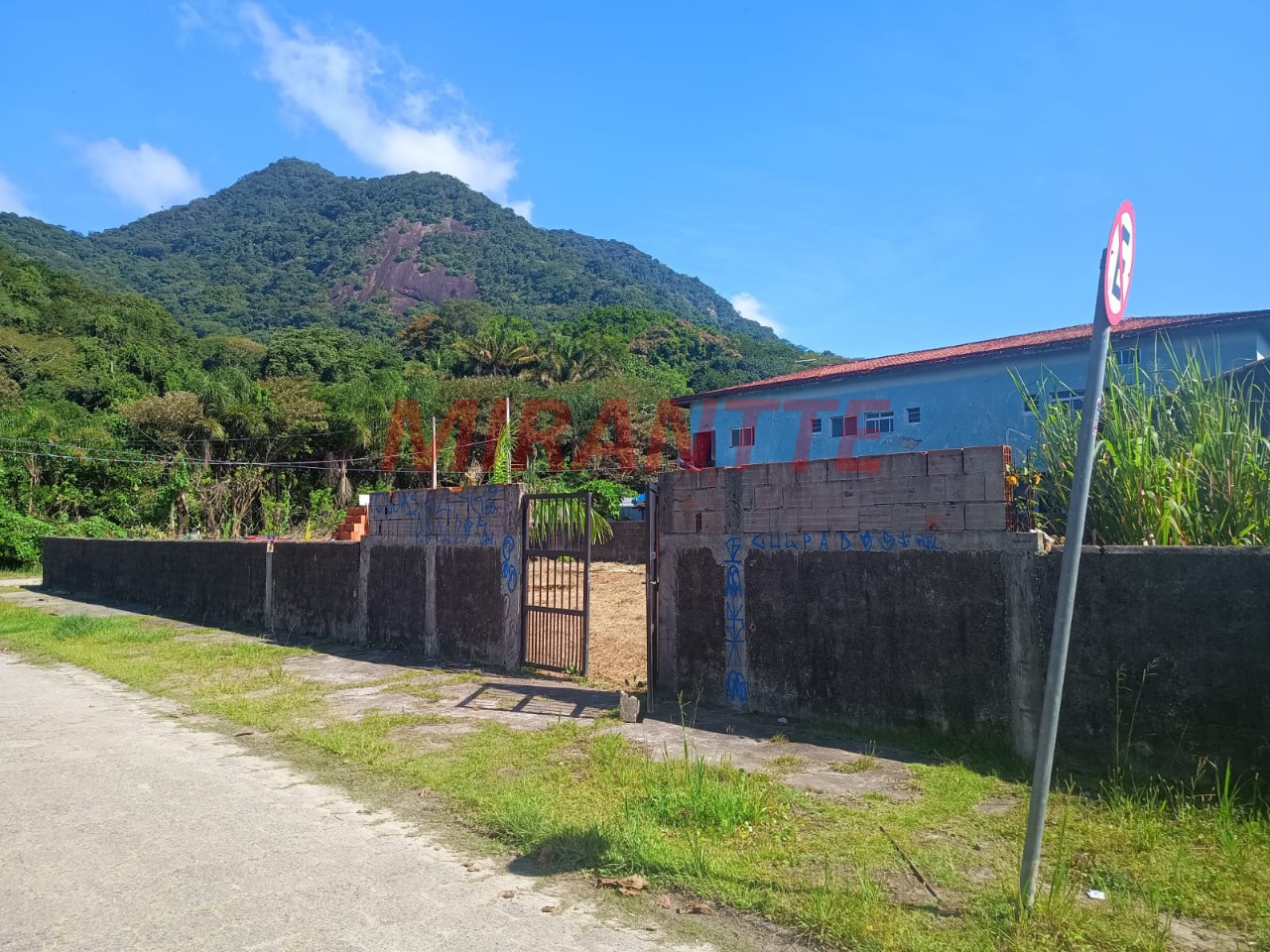 Terreno de 0m² em Praia do Costão Peruibe