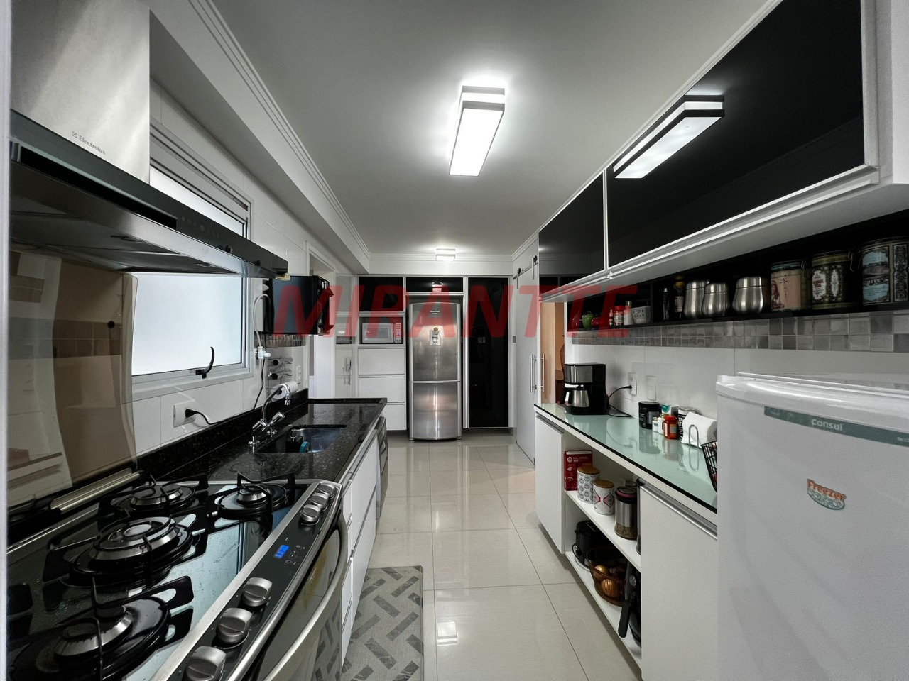 Apartamento de 140m² com 3 quartos em Santa Teresinha