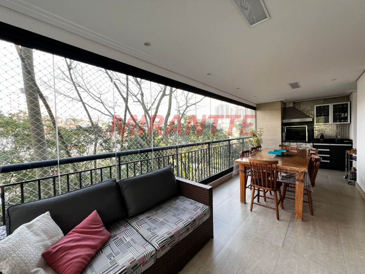 Apartamento de 140m² com 3 quartos em Santa Teresinha