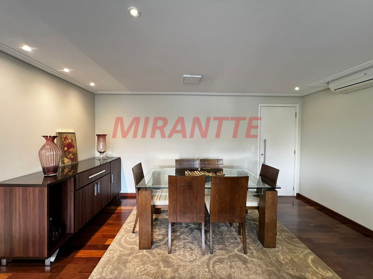 Apartamento de 140m² com 3 quartos em Santa Teresinha