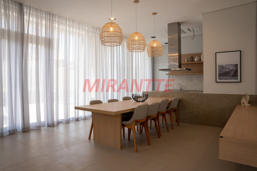 Apartamento de 167m² com 3 quartos em Santana