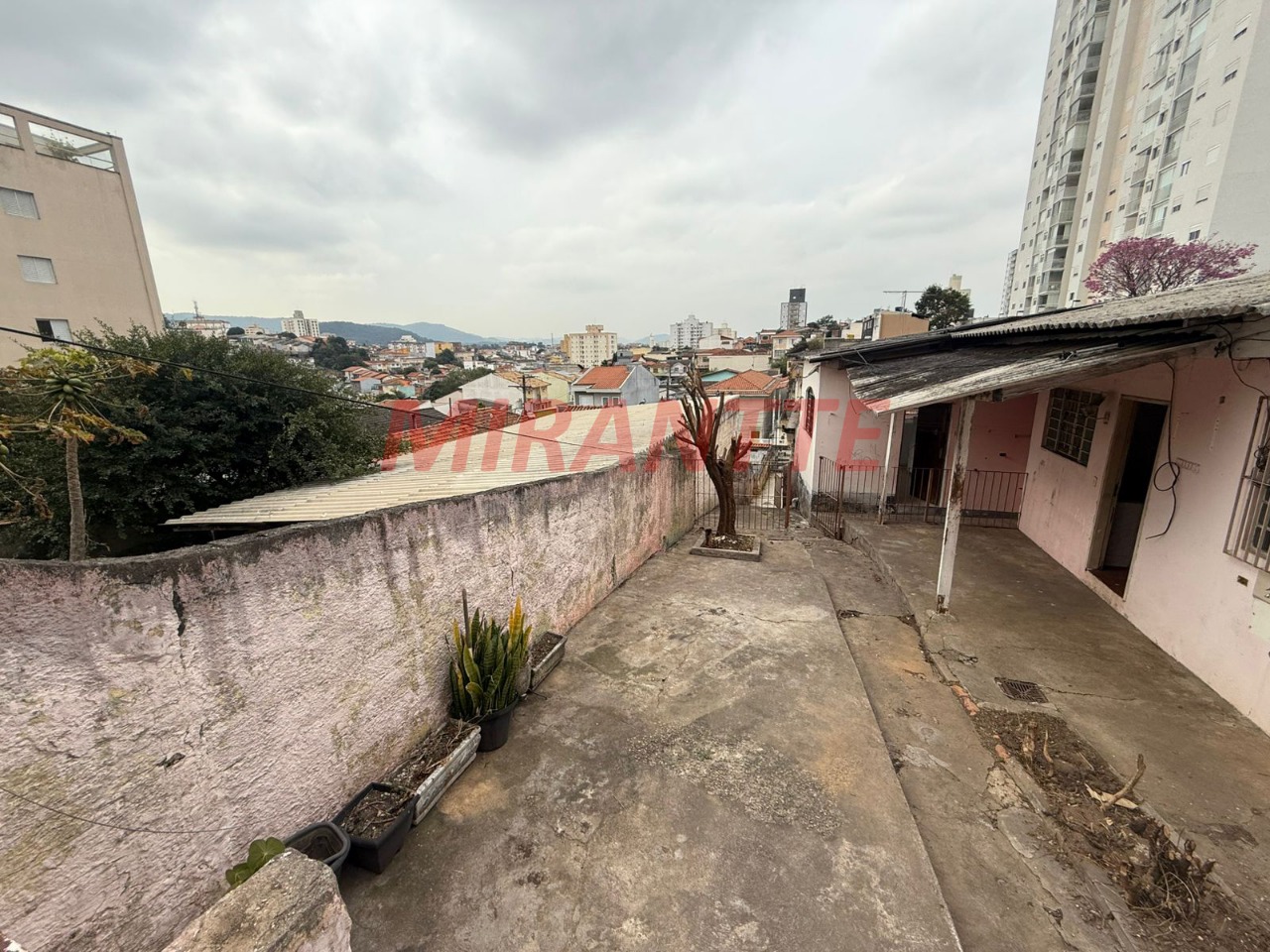 Casa terrea de 159m² com 6 quartos em Vila Mazzei
