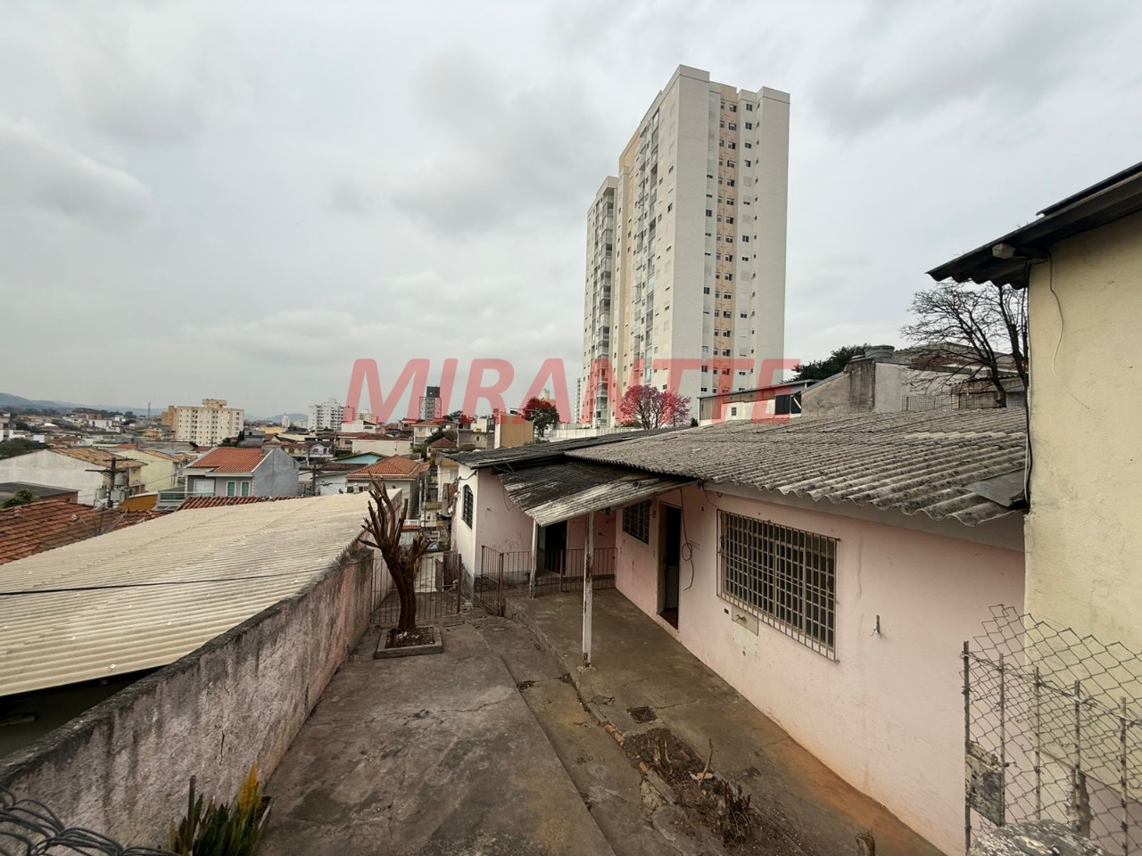 Casa terrea de 159m² com 6 quartos em Vila Mazzei