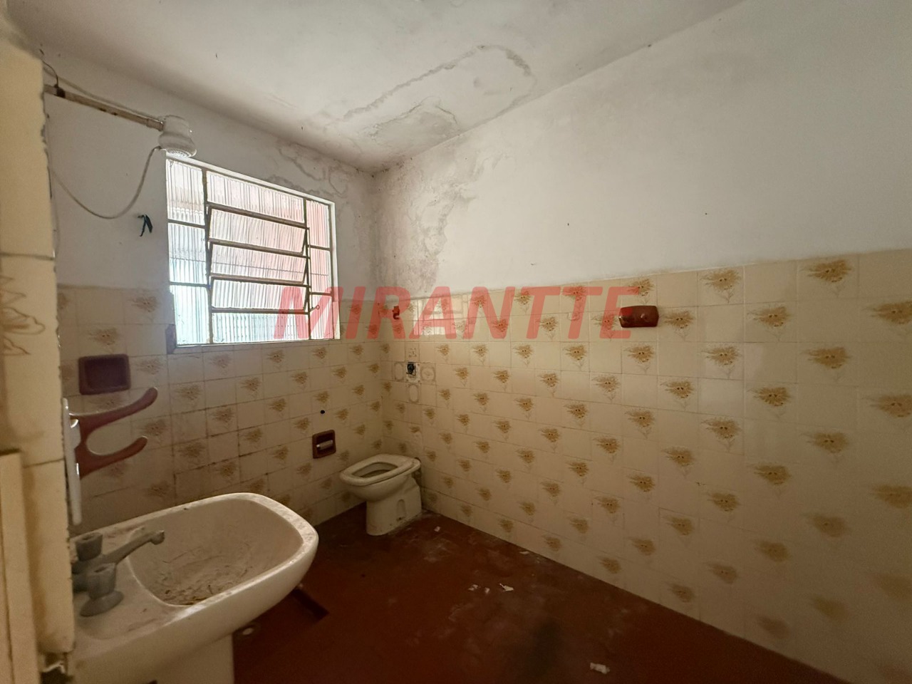 Casa terrea de 159m² com 6 quartos em Vila Mazzei