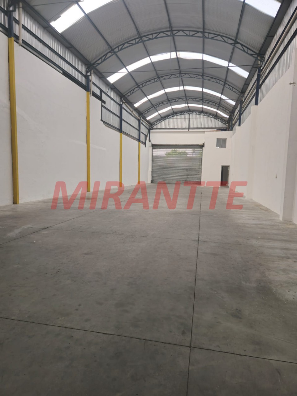 Galpao de 1200m² em Vila Maria
