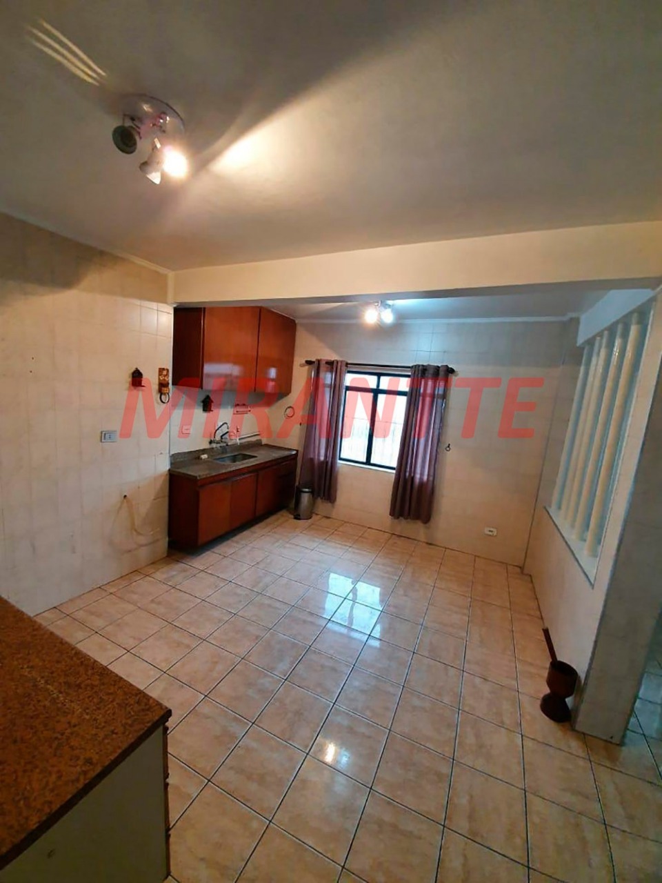 Sobrado de 233m² com 3 quartos em Parada Inglesa