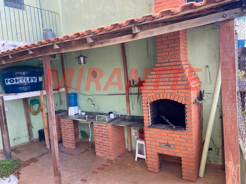 Sobrado de 233m² com 3 quartos em Parada Inglesa