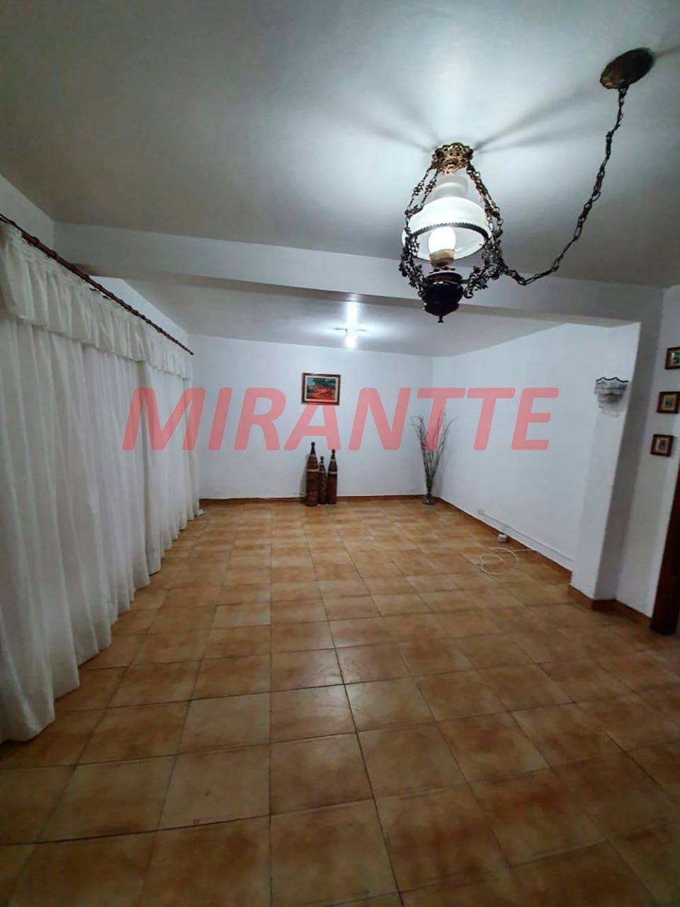 Sobrado de 233m² com 3 quartos em Parada Inglesa