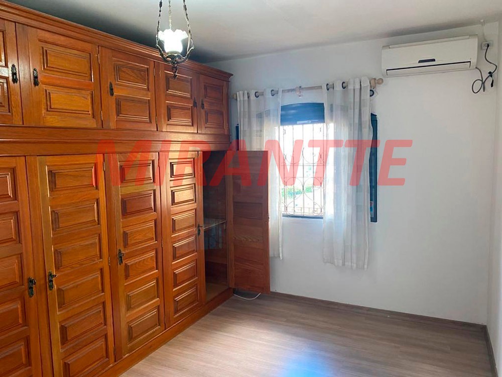 Sobrado de 233m² com 3 quartos em Parada Inglesa
