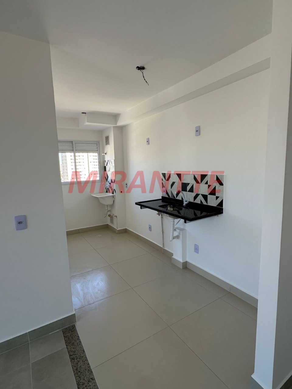 Apartamento de 48m² com 2 quartos em Jardim Aida