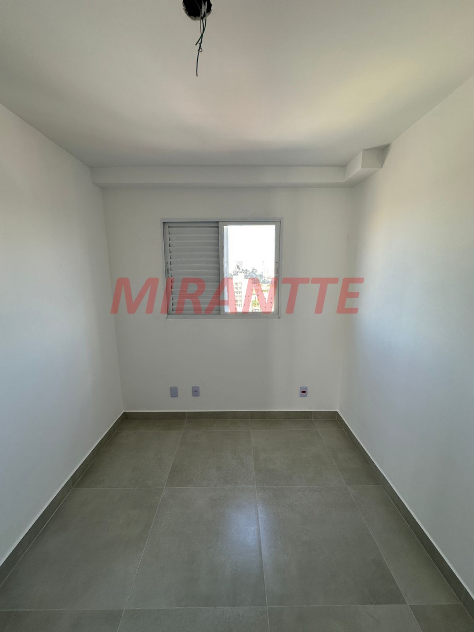Apartamento de 48m² com 2 quartos em Jardim Aida