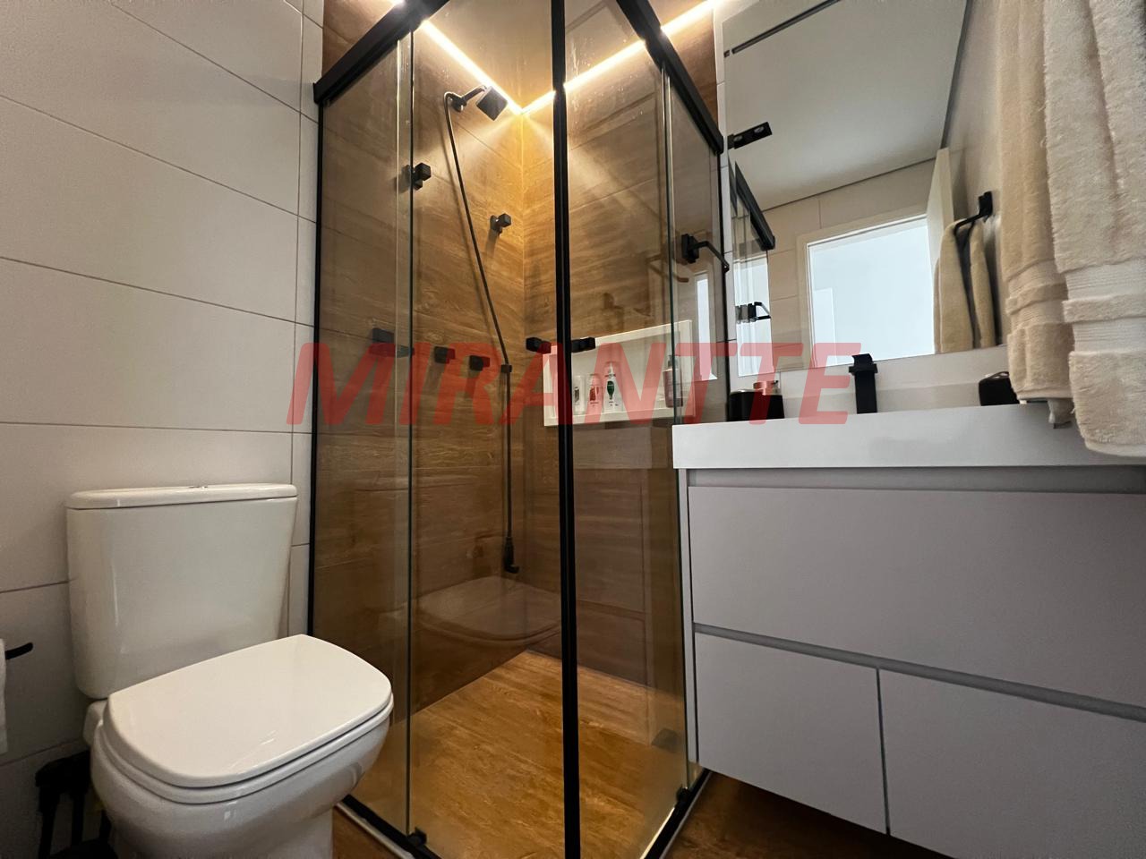 Apartamento de 70m² com 2 quartos em Santa Teresinha