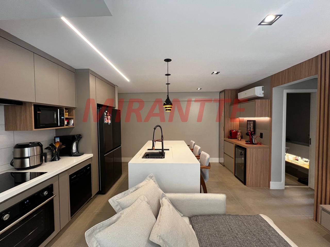Apartamento de 70m² com 2 quartos em Santa Teresinha