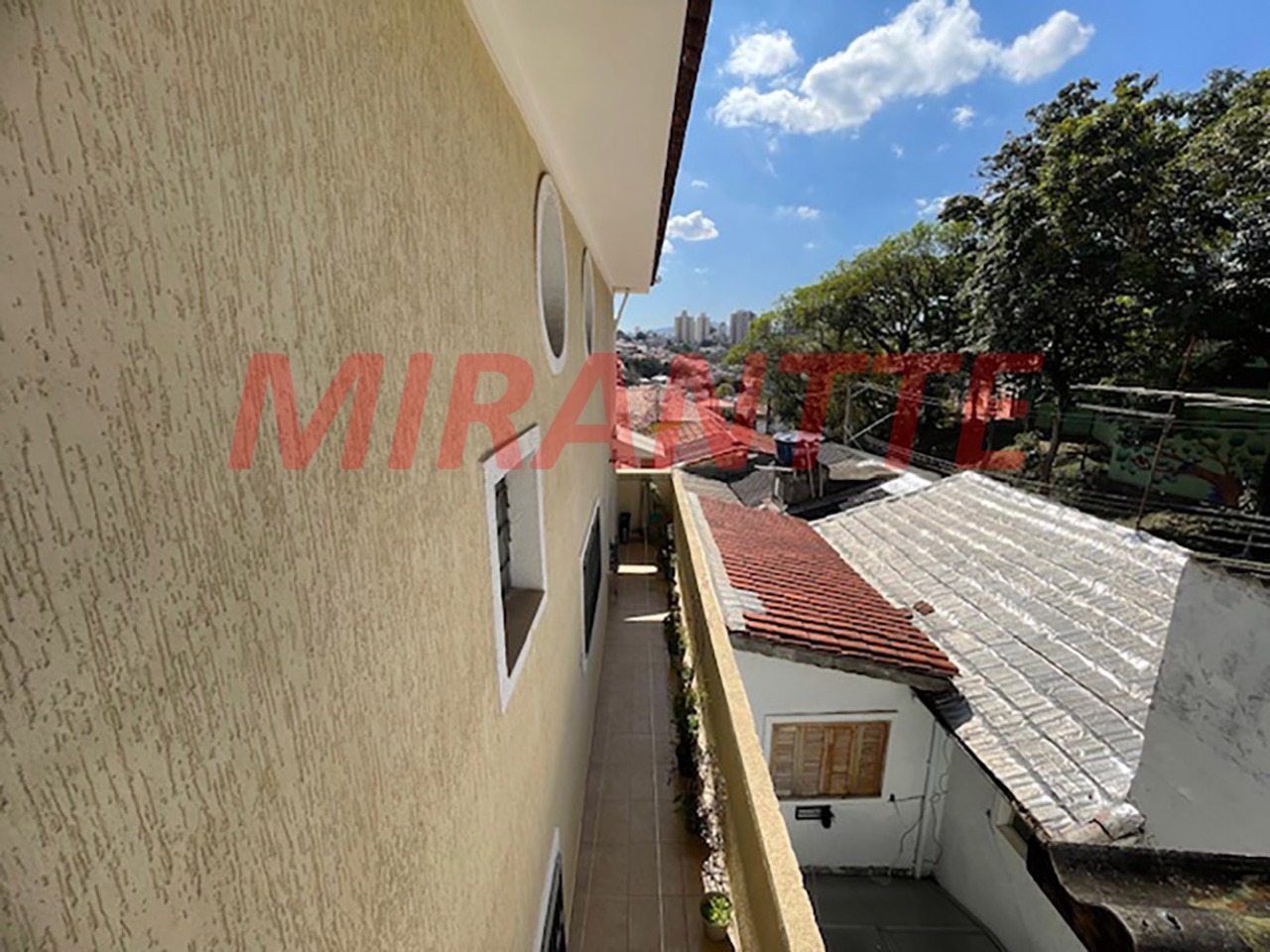 Sobrado de 222m² com 3 quartos em Mandaqui