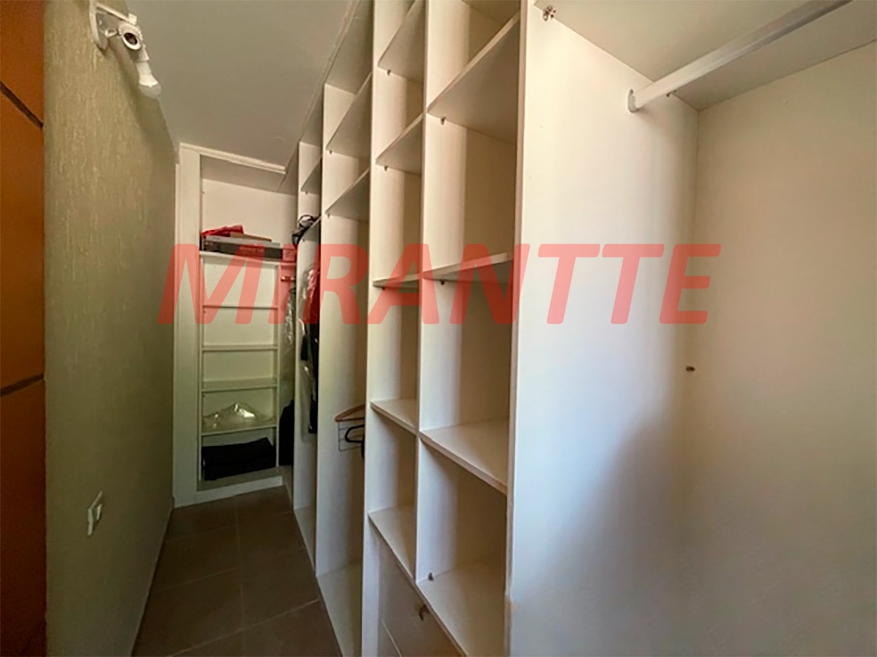 Sobrado de 222m² com 3 quartos em Mandaqui