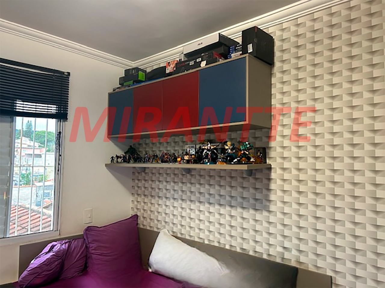 Cond. fechado de 169m² com 3 quartos em Vila Santos