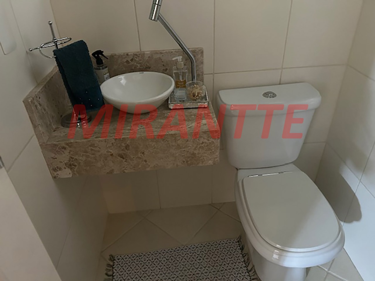 Cond. fechado de 169m² com 3 quartos em Vila Santos
