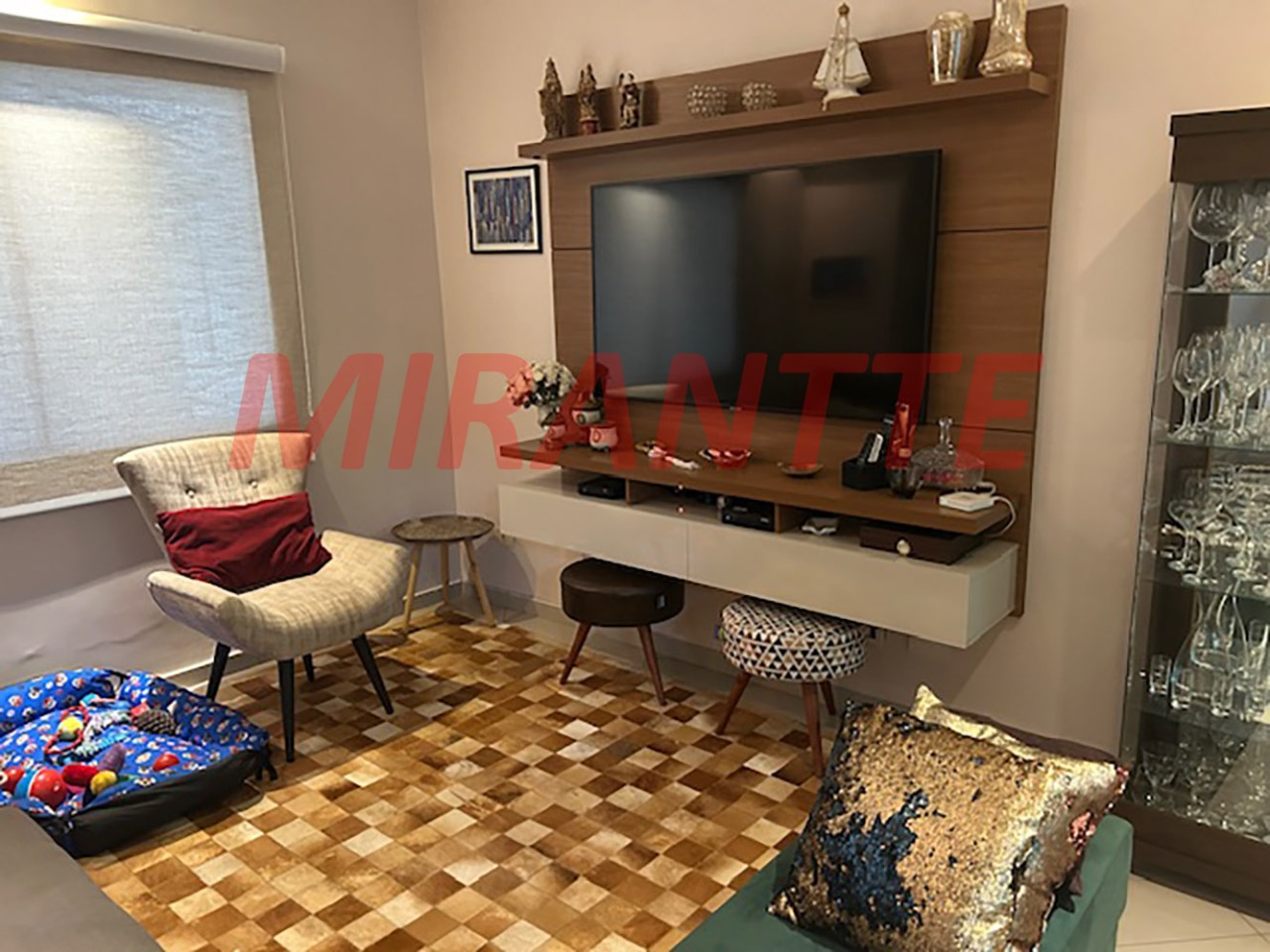 Cond. fechado de 169m² com 3 quartos em Vila Santos