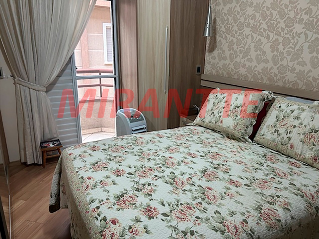 Cond. fechado de 169m² com 3 quartos em Vila Santos