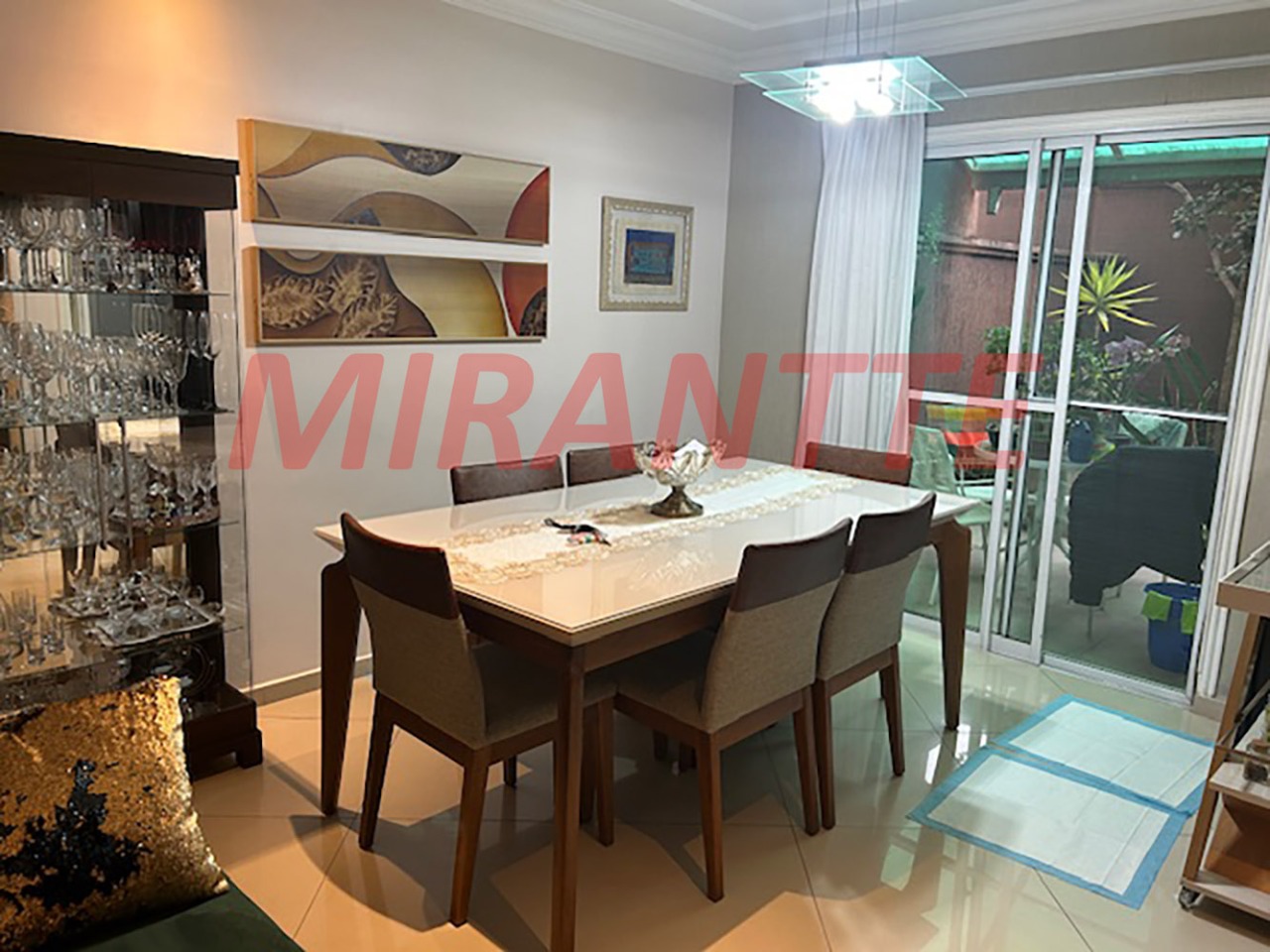 Cond. fechado de 169m² com 3 quartos em Vila Santos