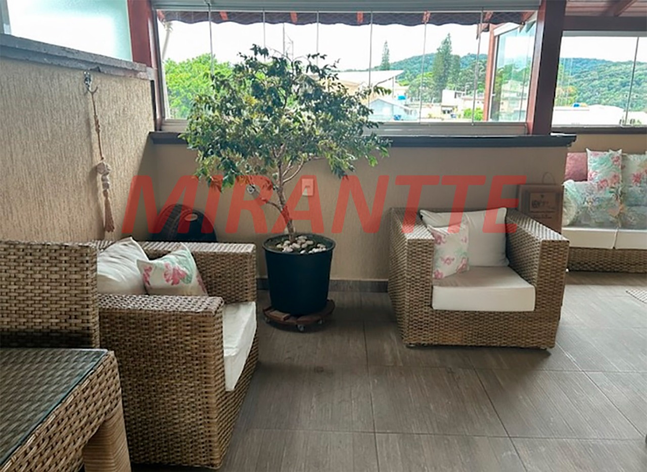 Cond. fechado de 169m² com 3 quartos em Vila Santos