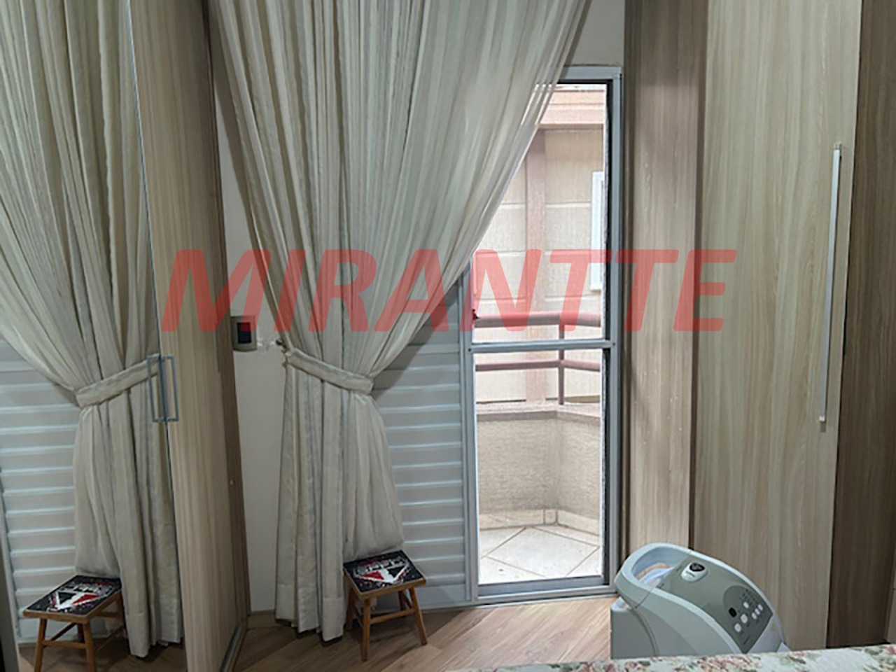 Cond. fechado de 169m² com 3 quartos em Vila Santos