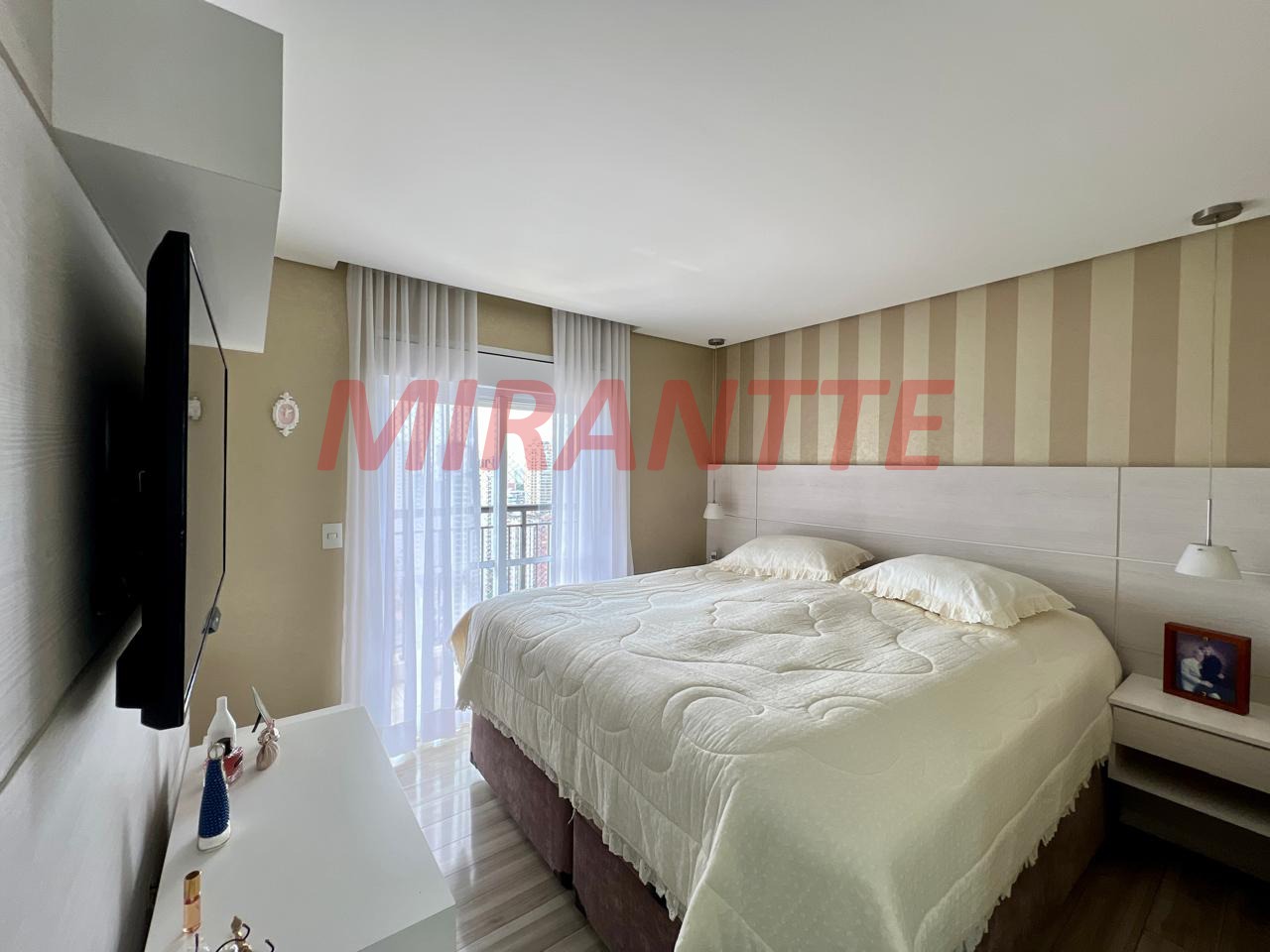 Apartamento de 163m² com 3 quartos em Santana