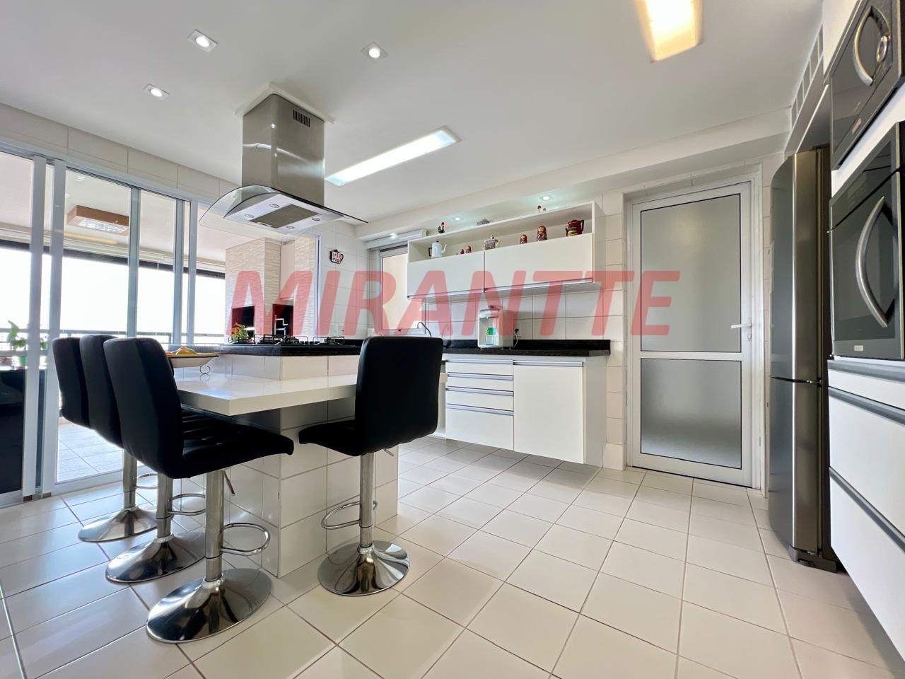 Apartamento de 163m² com 3 quartos em Santana