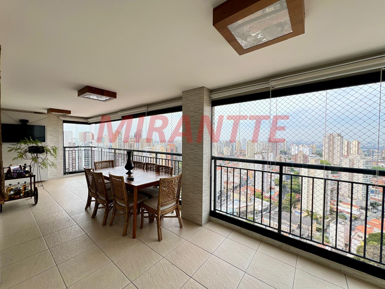 Apartamento de 163m² com 3 quartos em Santana