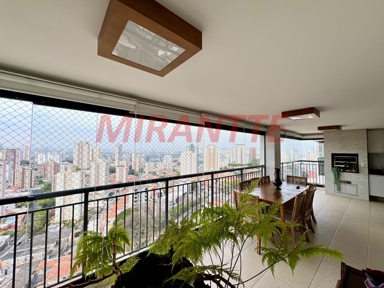 Apartamento de 163m² com 3 quartos em Santana