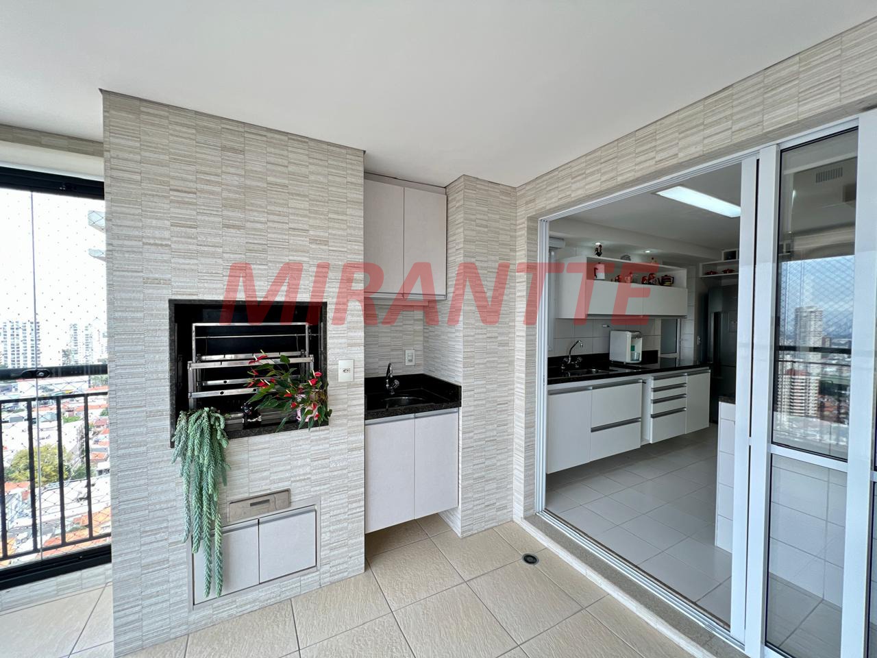Apartamento de 163m² com 3 quartos em Santana