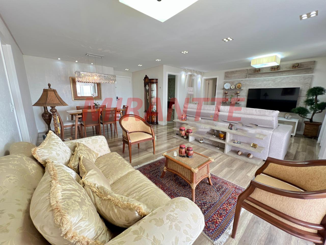Apartamento de 163m² com 3 quartos em Santana