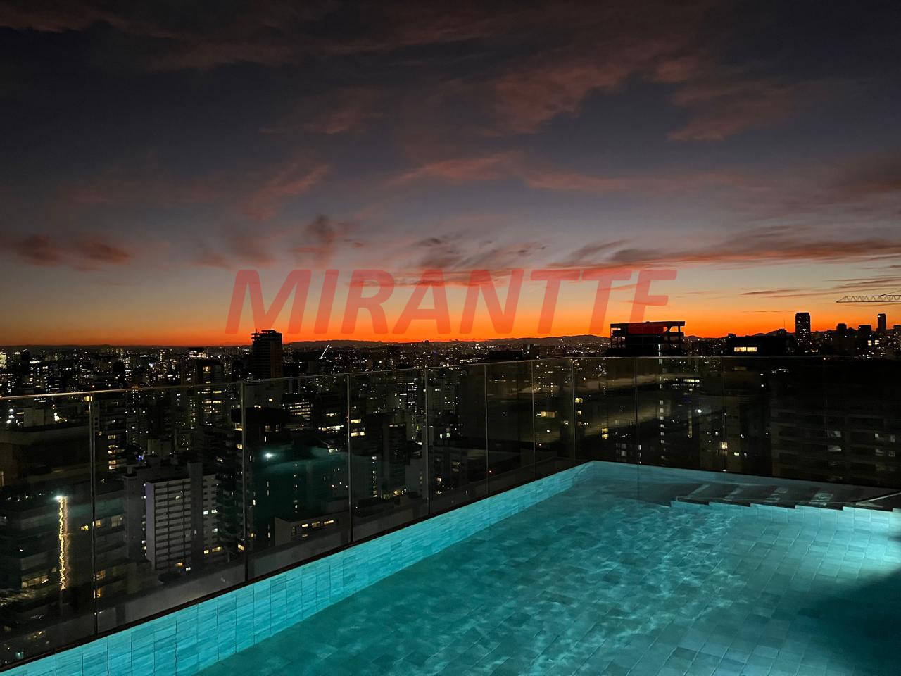 Apartamento de 91.82m² com 2 quartos em Jardim America
