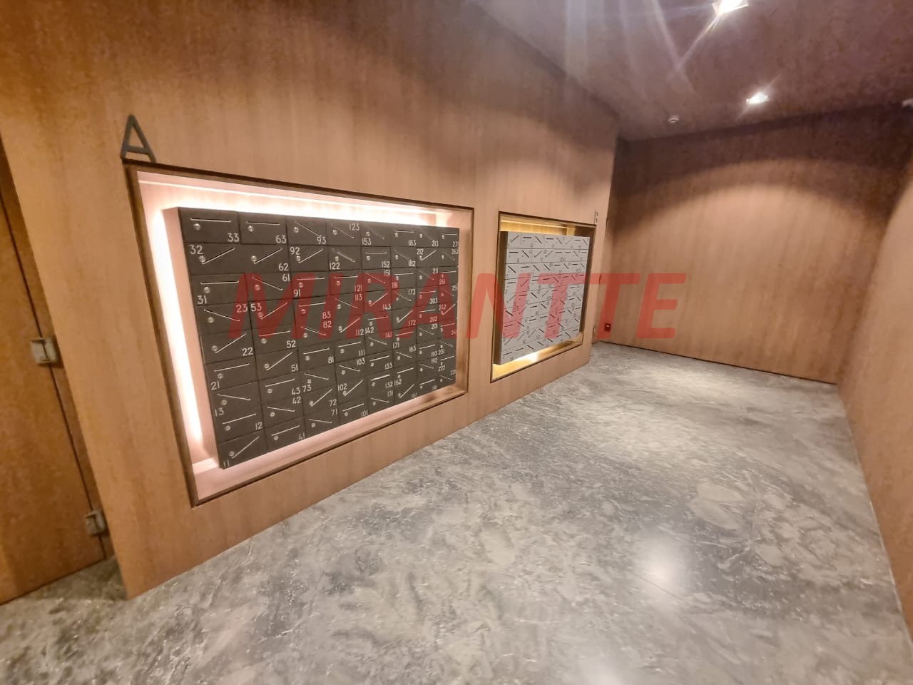 Apartamento de 91.82m² com 2 quartos em Jardim America