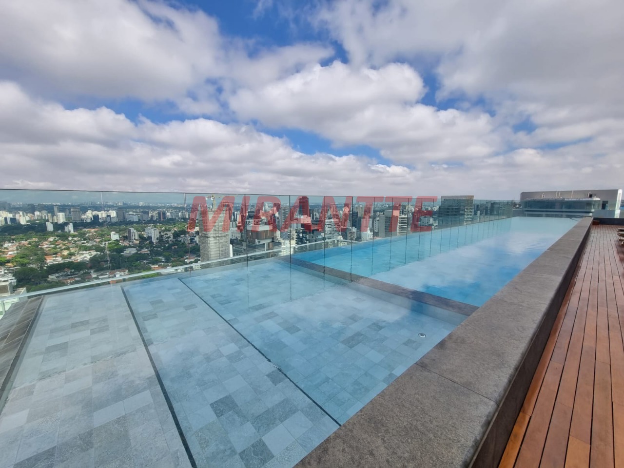 Apartamento de 91.82m² com 2 quartos em Jardim America